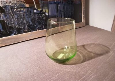 bicchiere acqua verde mela